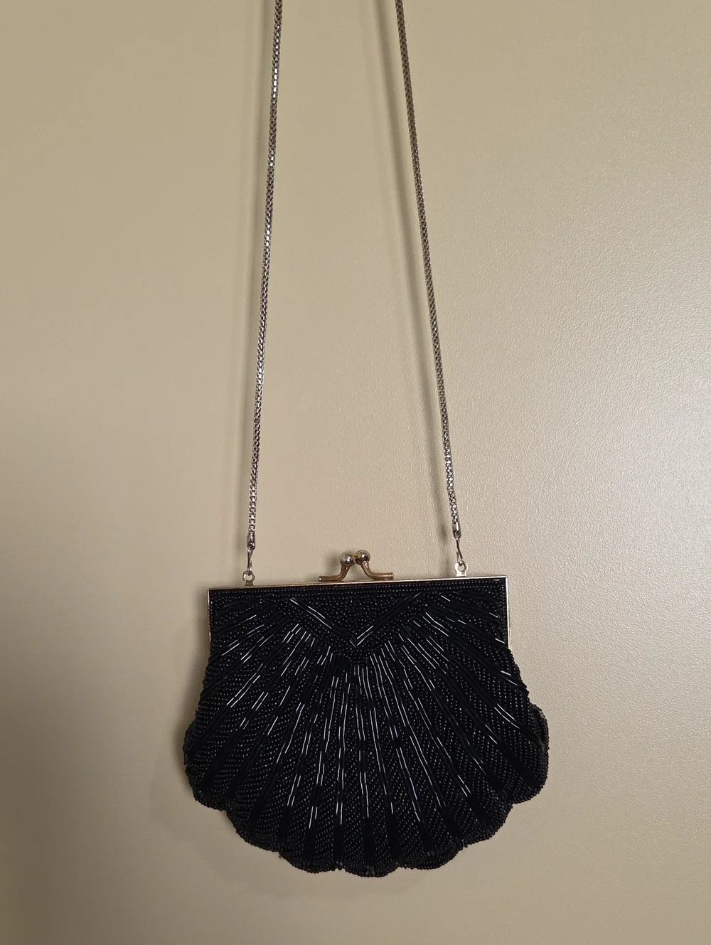 La Regale Vintage 1950's Black Beaded Shell-Style Clutch with Chain